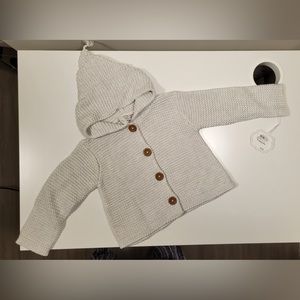 BNWT Nordstrom 100% Organic Cotton Cardigan with hood - 18 Months